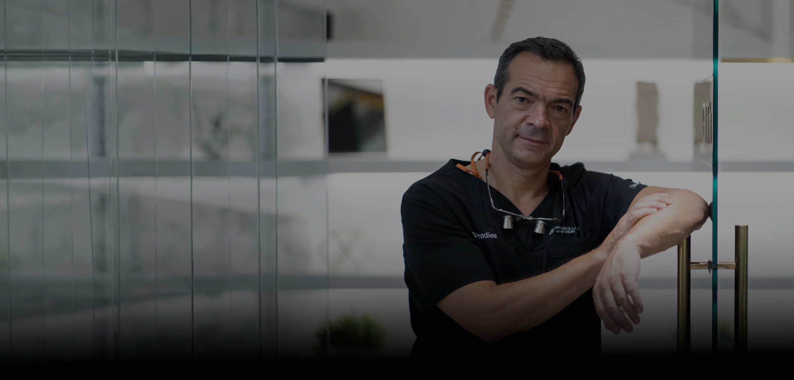 Dr. Guillermo Pradíes Ramiro